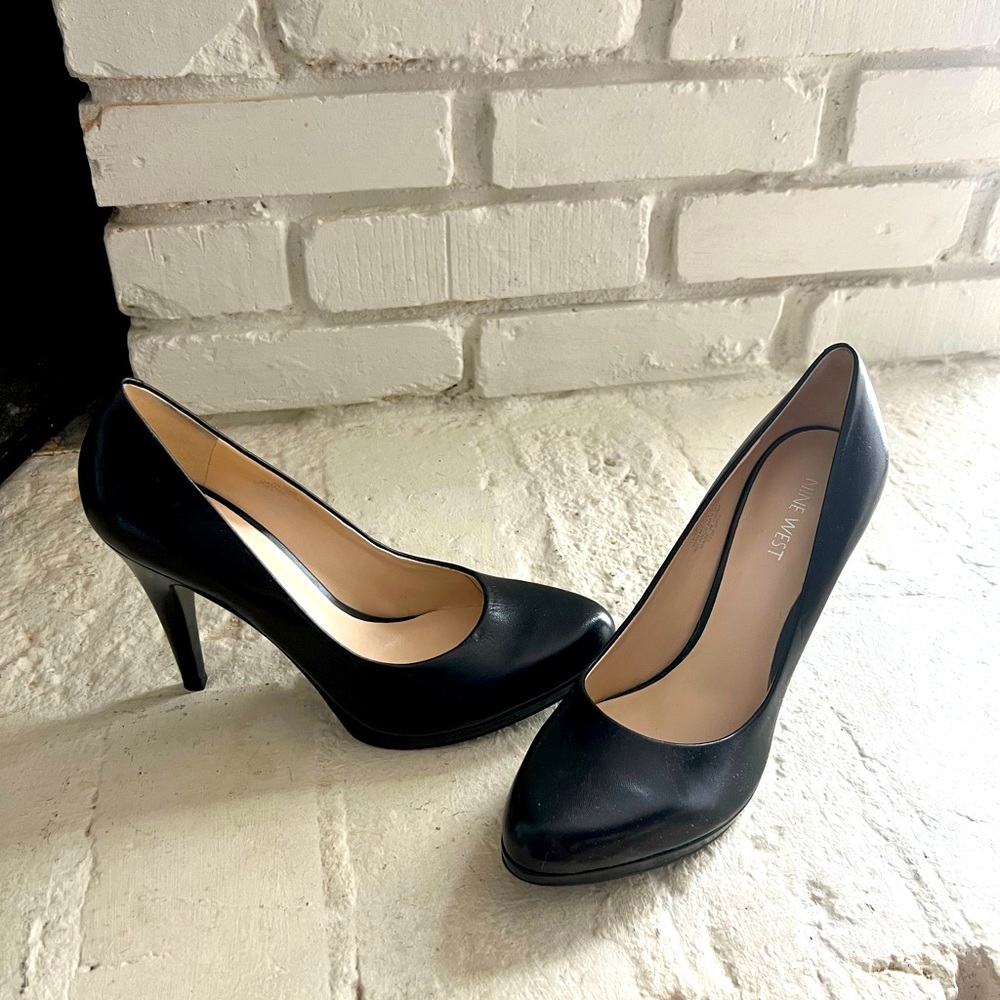 NWT - Nine West Pumps - 8.5